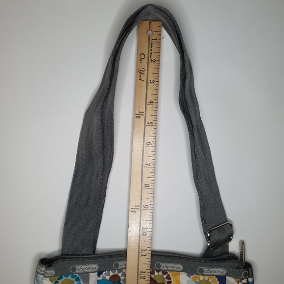 Lesportsace Crossbody Bag plus "FREE GIFT" - Picture 9 of 9